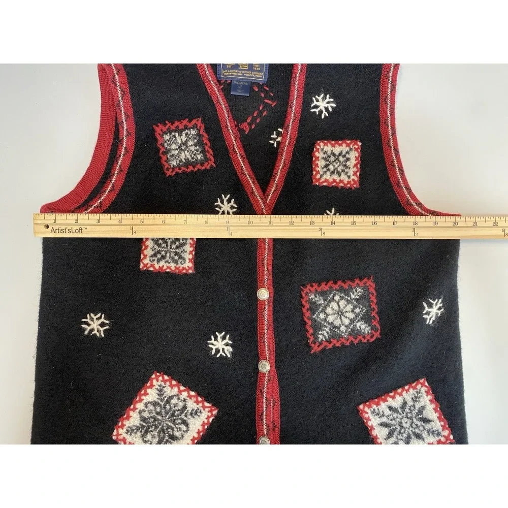 Vintage Woolrich Womens Wool Vest Size Medium Christmas Holidays Snowflakes Ski